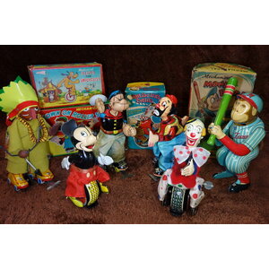 Vintage Wind Up Toy