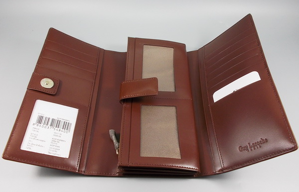 กระเป๋าสตางค์ Guy Laroche น้ำตาล ใหม่ แท้