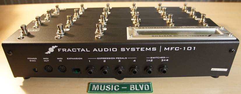Fractal Audio Systems MFC-101 Midi Foot Controller