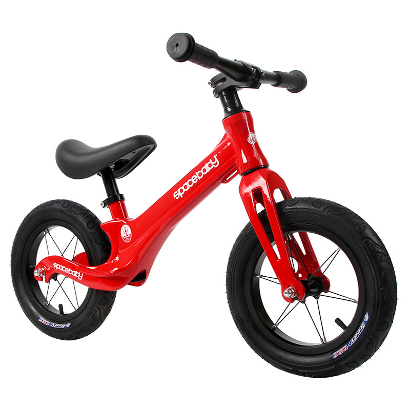 [หมด] รถเด็กขาไถ บาลานซ์ไบค์ ตัวถังอลูมิเนียม Spacebaby Balance Bike มีสีให้เลือกจุกๆถึง 7 สี