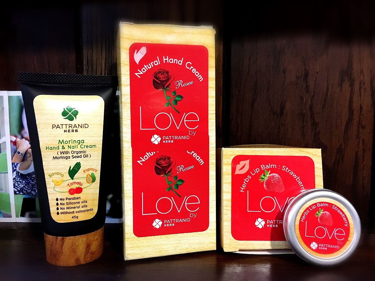 ผลิตกล่อง สำหรับบรรจุเครื่องสำอาง