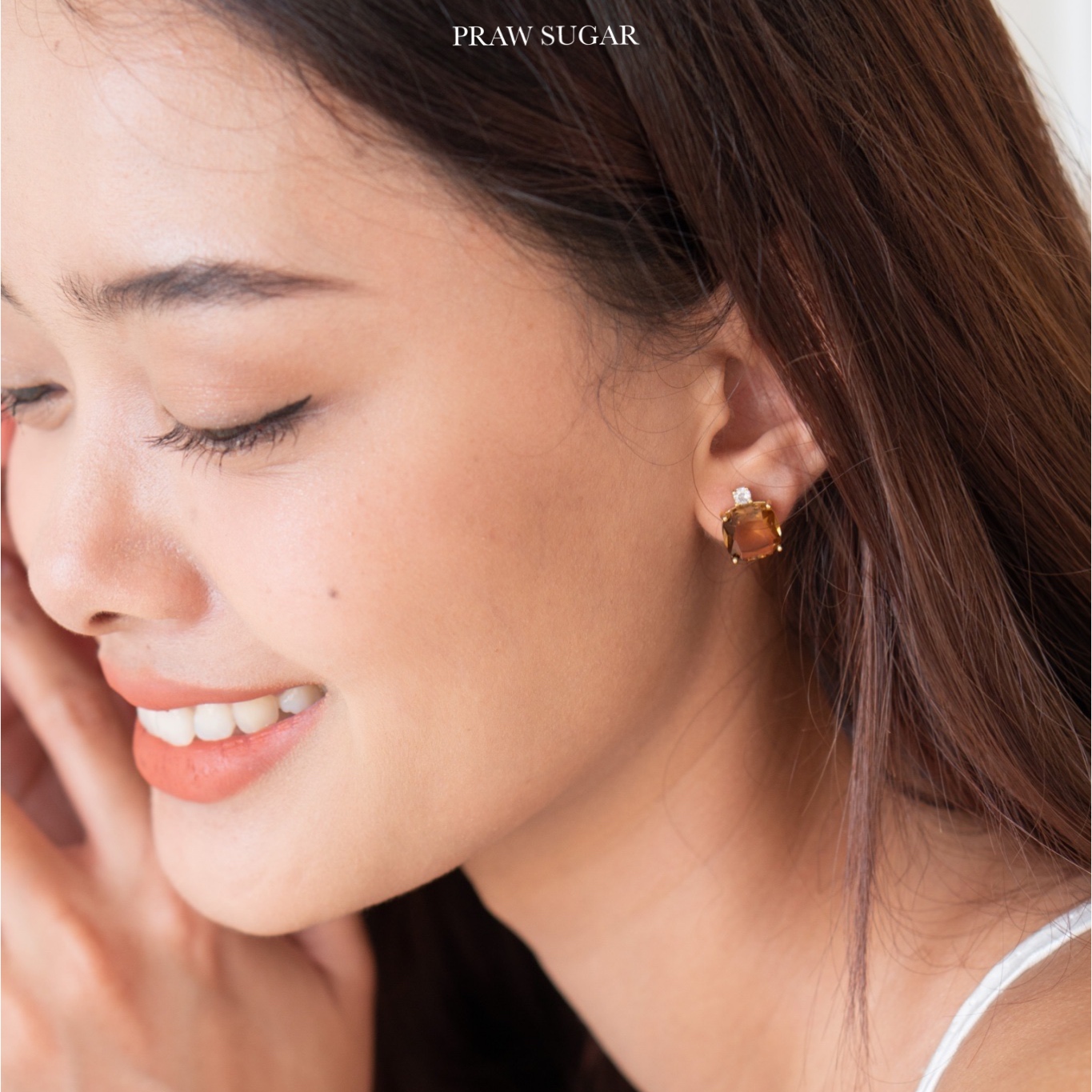 ต่างหูคลาสซี่คริสตัลแบบติดหู - Classy Crystal Stud Earrings (มี 9 สี) (ก้านเป็นเงินแท้) **มีสีใหม่