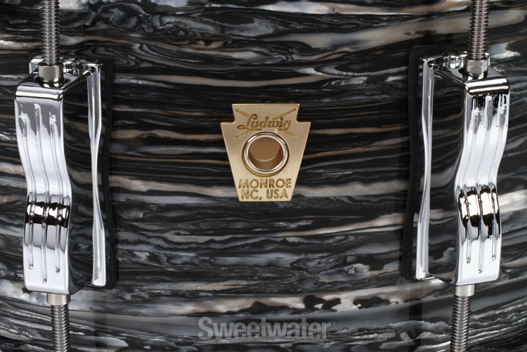 Ludwig Classic Maple Snare Drum with P86 Throw Off - 6.5 x 14 - Vintage Black Oyster Pearl