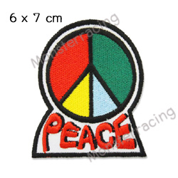 ตัวรีดติดเสื้อน่ารักๆ อาร์มรีดติดเสื้อ ลายการ์ตูน สติ๊กเกอร์รีดติดเสื้อ สีรุ้ง ลาย PEACE พีช