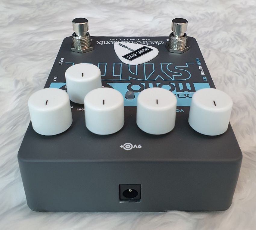 Electro-Harmonix Bass Mono Synth Bass Effects Pedal