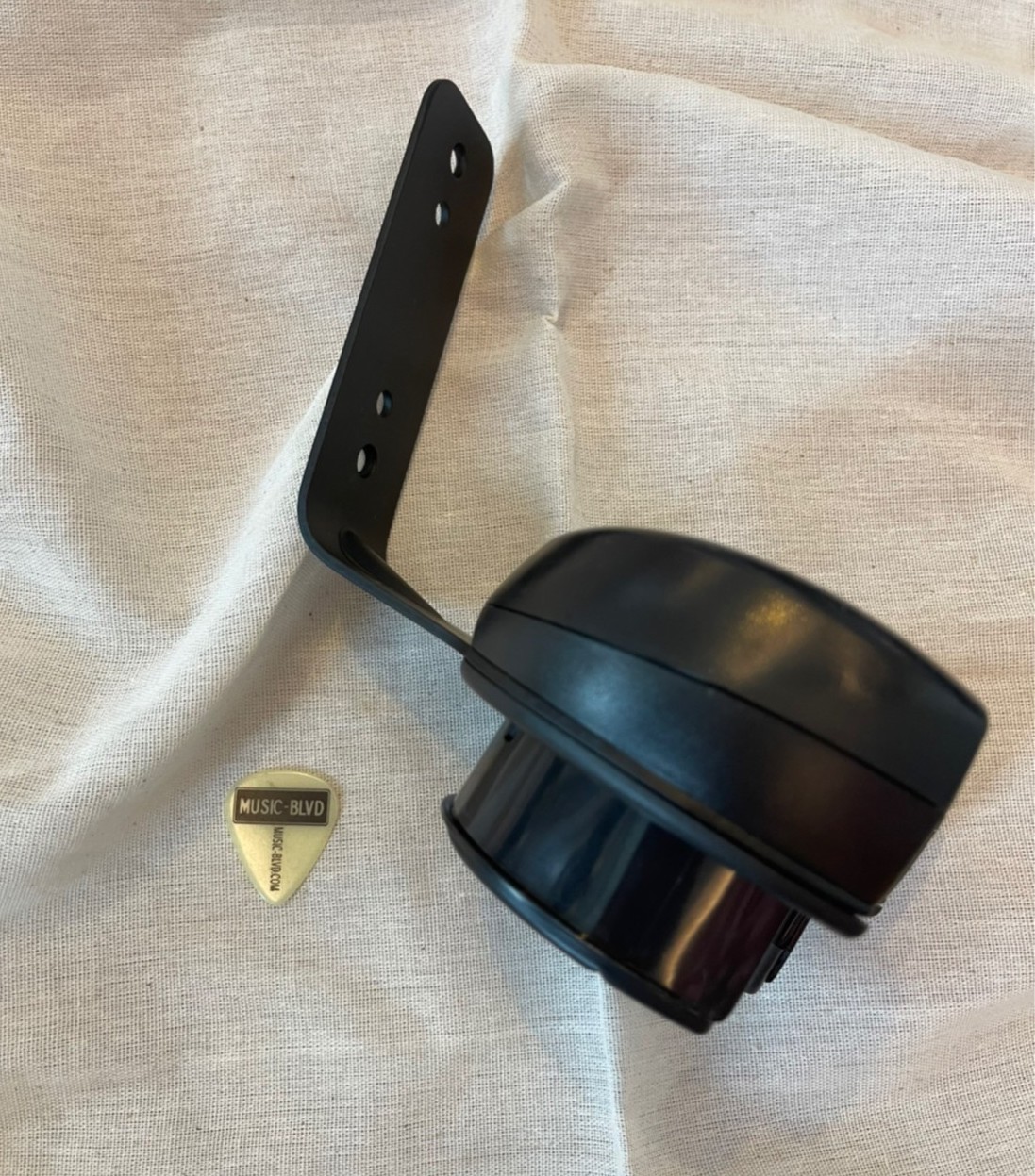D&A Guitar Gear Headlock Guitar Wall Hanger Black