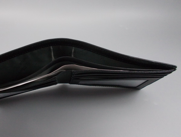 กระเป๋าสตางค์ Guy Laroche ดำ ใหม่ แท้