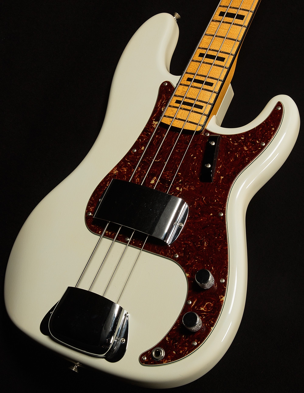 Fender Custom Shop 2017 Collection 1969 Precision Bass Closet Classic - Aged Olympic White