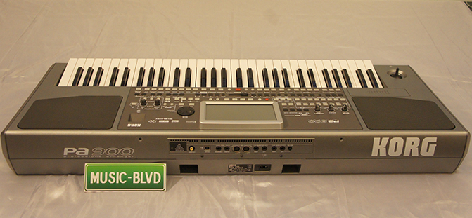 Korg Pa900 61-Key Pro Arranger Keyboard