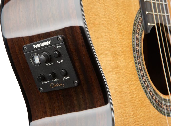 Lucero LC200SCE Rosewood/Cedar Acoustic-Electric Cutaway Classical Guitar