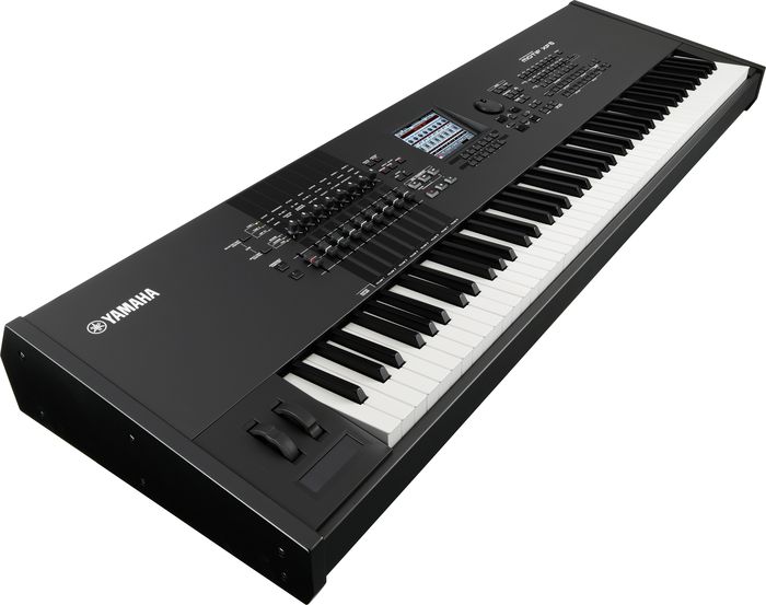 Yamaha MOTIF XF8 88 note Music Production Synthesizer