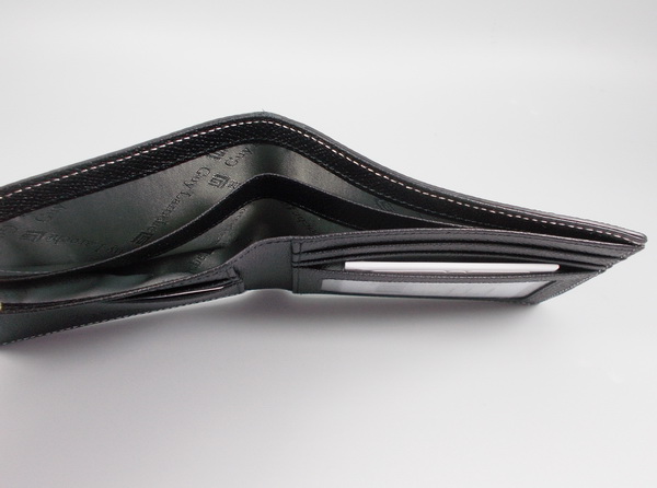 กระเป๋าสตางค์ Guy Laroche ดำ ใหม่ แท้