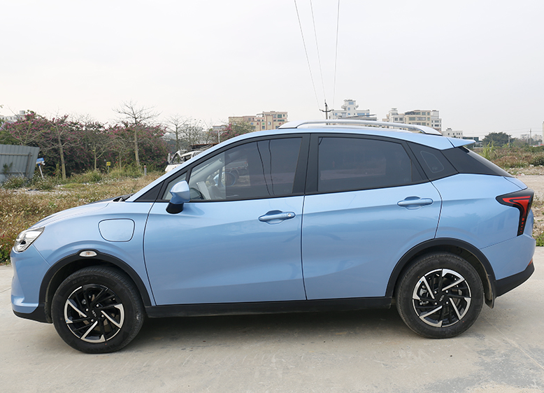 ราวหลังคา แร๊คหลังคา แบบไม่เจาะ บรอนซ์เงินและดำ สำหรับรถยนต์ไฟฟ้า NETA V , NETA V pro