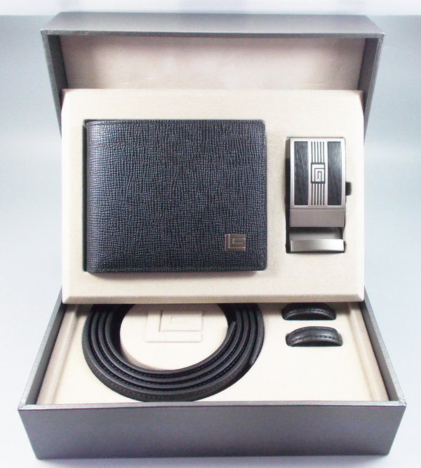 เซตกระเป๋าสตางค์ และ เข็มขัด Guy Laroche ดำ ใหม่ แท้