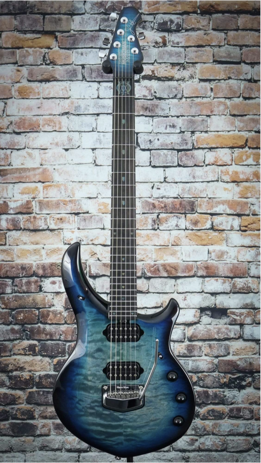 MUSIC MAN MAJESTY GUITAR HYDROSPACE