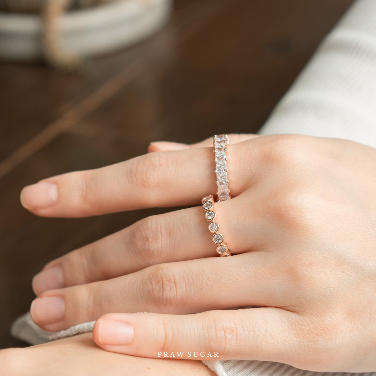 Modern Round Ring - แหวนคริสตัลกลมรอบวง (มี 4 สี)