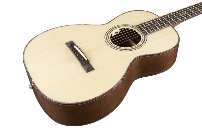 Breedlove Master Class Sparrow Acoustic-Electric Guitar with LR Baggs Anthem-SL Pickup
