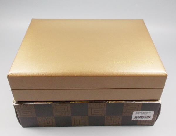 เซตกระเป๋าสตางค์ Guy Laroche ดำ ใหม่ แท้