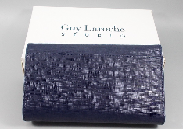 กระเป๋าสตางค์ Guy Laroche กรมท่า ใหม่ แท้