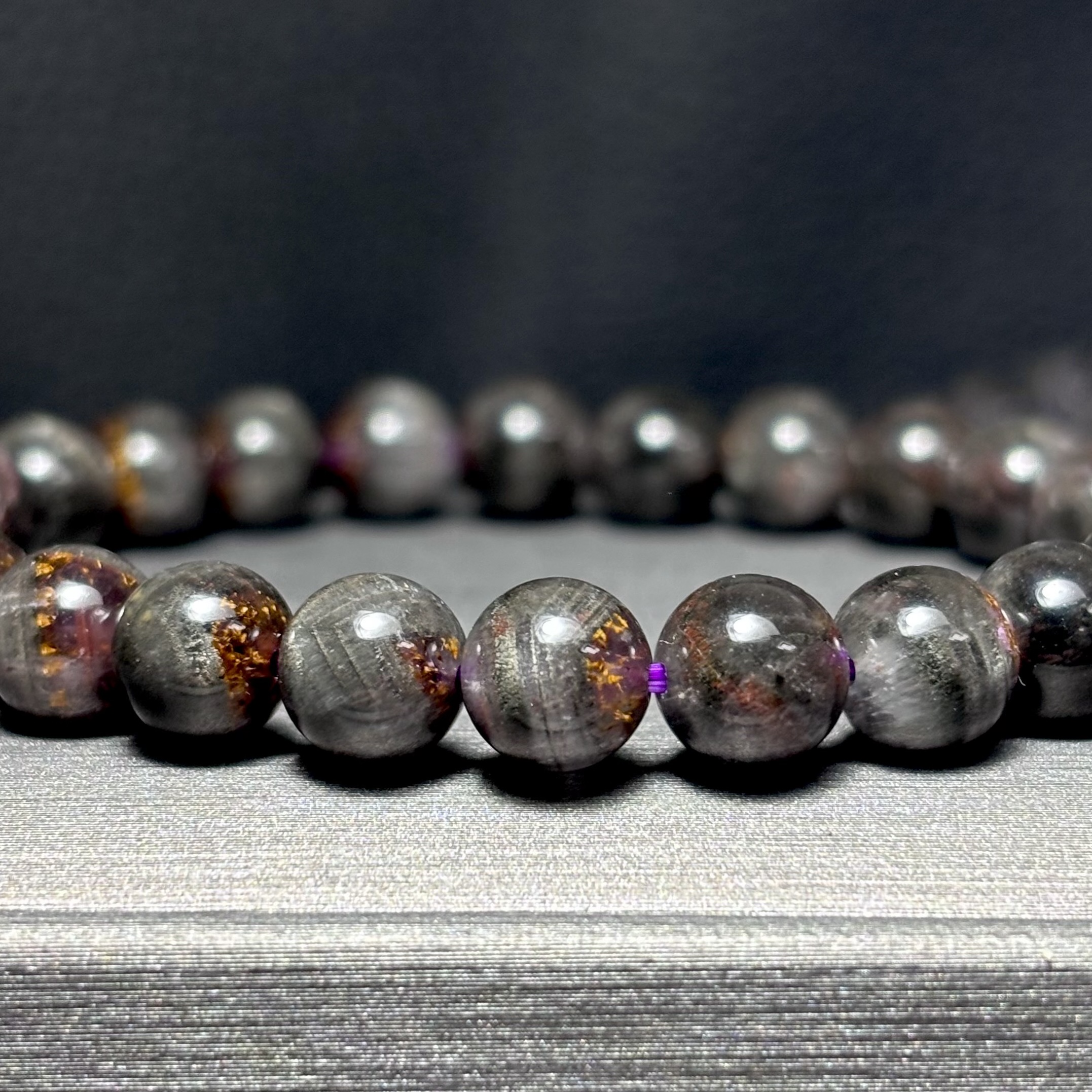 ข้อมือหิน แบล็คออร่าไลต์