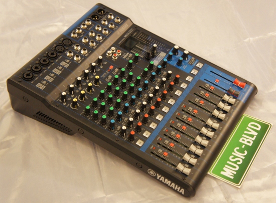 Yamaha MG12XU 12-Input Stereo Mixer with Effects,USB and 1- Knob Compressors
