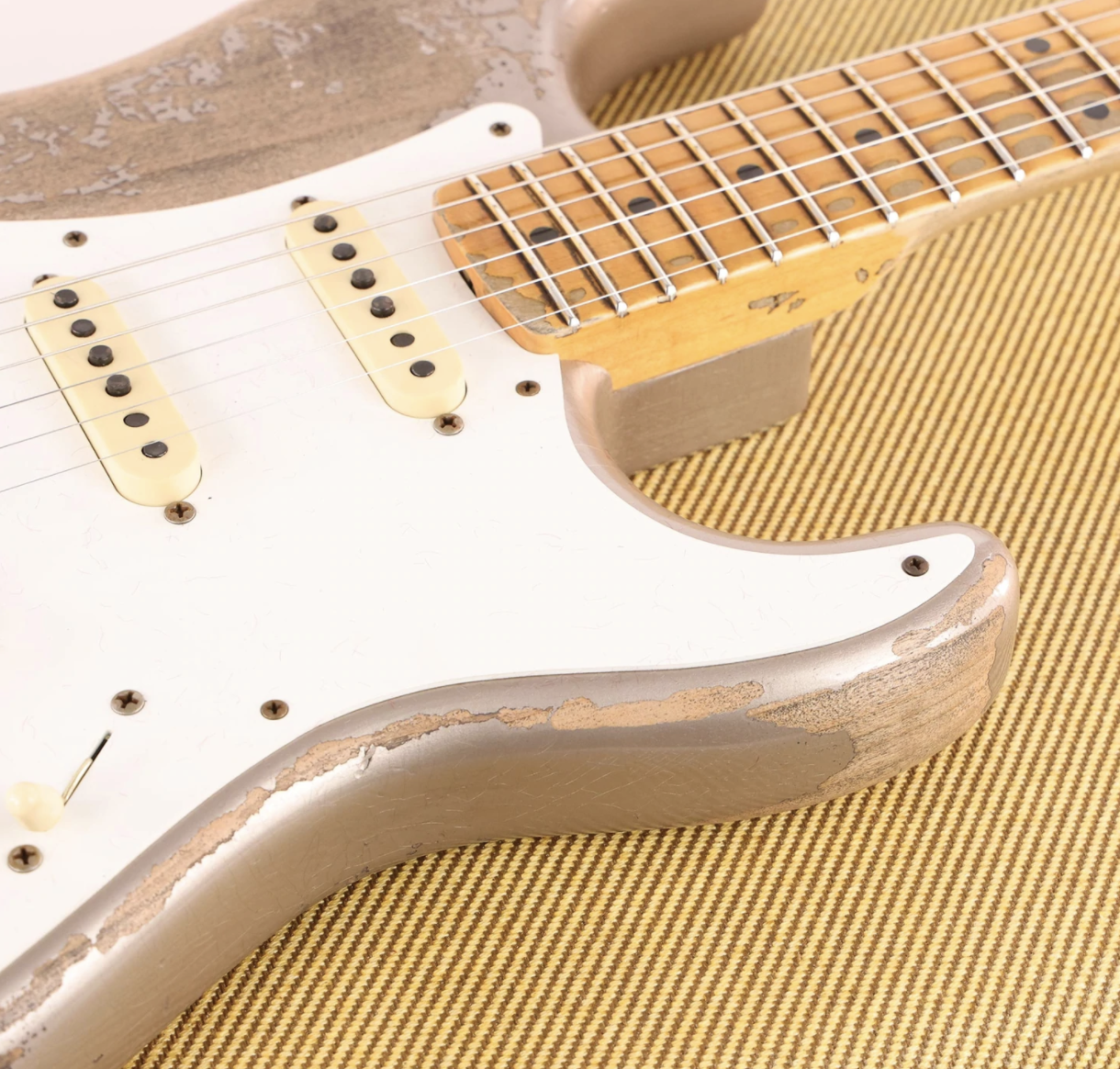 Fender Custom Shop 1956 Stratocaster Super Heavy Relic Faded Shoreline Gold