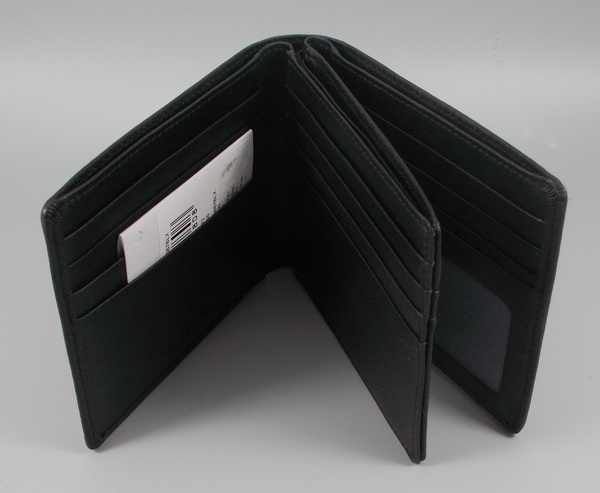 กระเป๋าสตางค์ Guy Laroche ดำ ใหม่ แท้