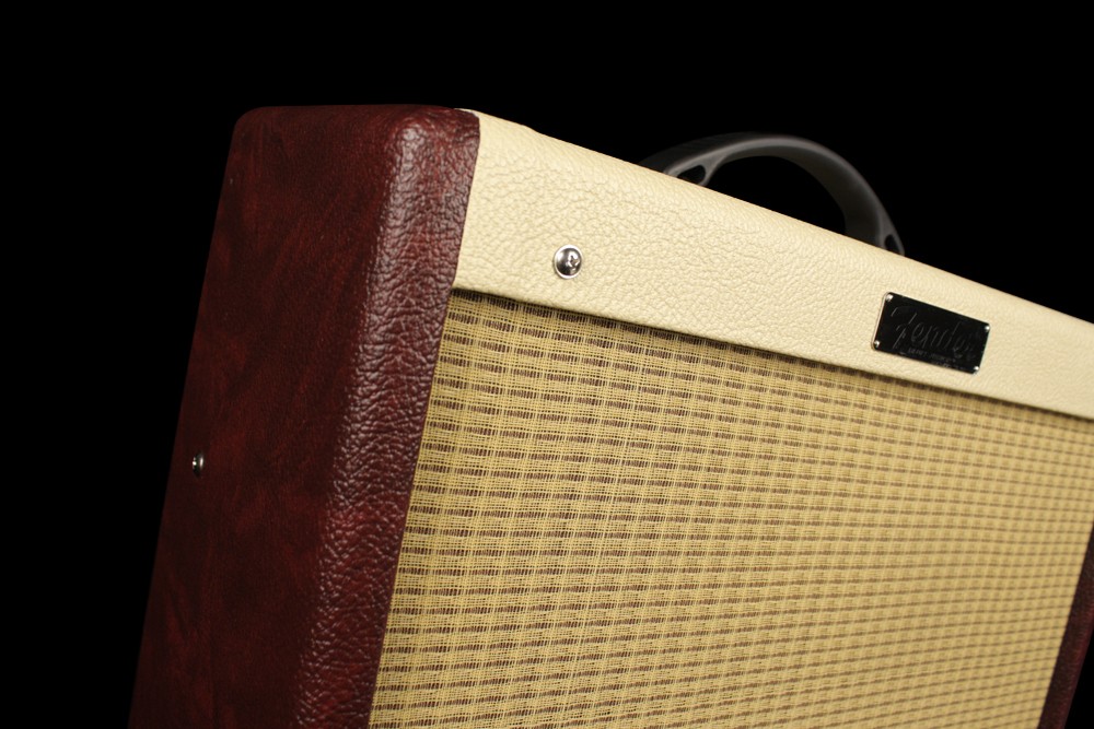 Fender FSR Blues Jr III - Wine/Cream