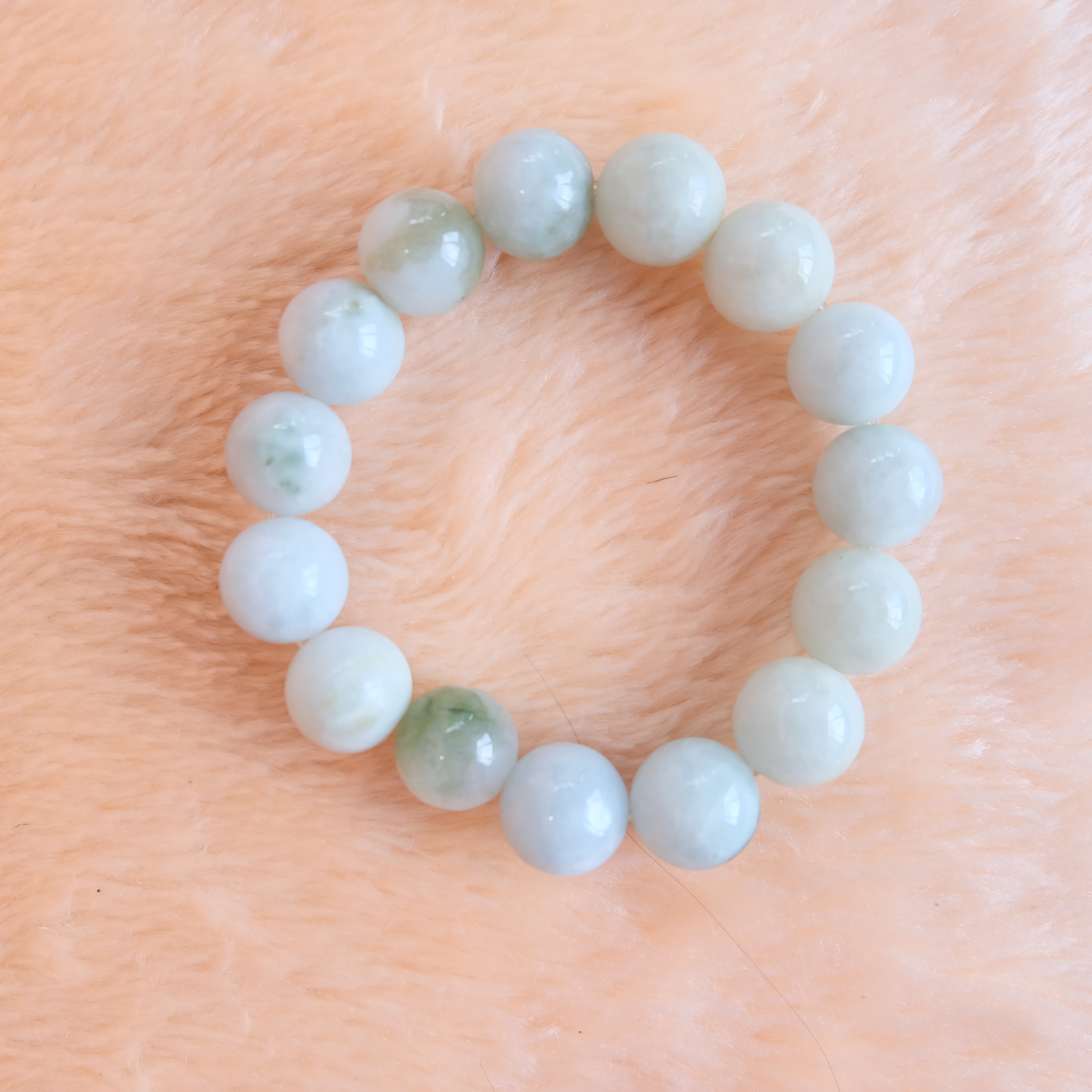 สร้อยข้อมือลูกปัดหยกแท้ ขนาด 13-14 มิล สีขาว