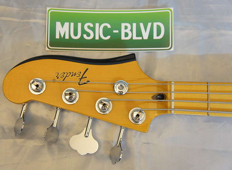 Fender Starcaster Electric Bass