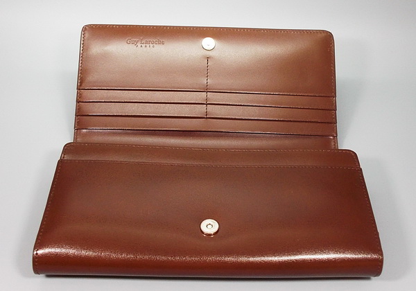 กระเป๋าสตางค์ Guy Laroche น้ำตาลไหม้ ใหม่ แท้
