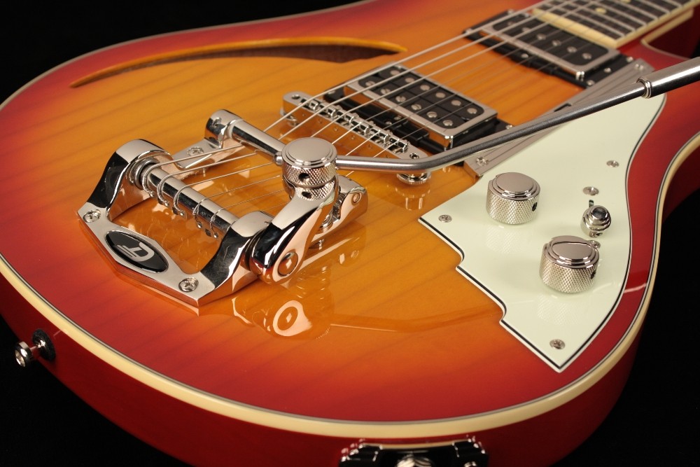 ギター Duesenberg DDC-FB Double Cat Fire Burst ギター Duesenberg DDC-FB Double Cat Fire Burst Duesenberg