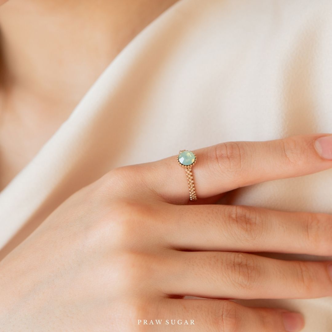 Round Swarovski Ring - แหวนคริสตัลสวารอฟสกีทรงกลม