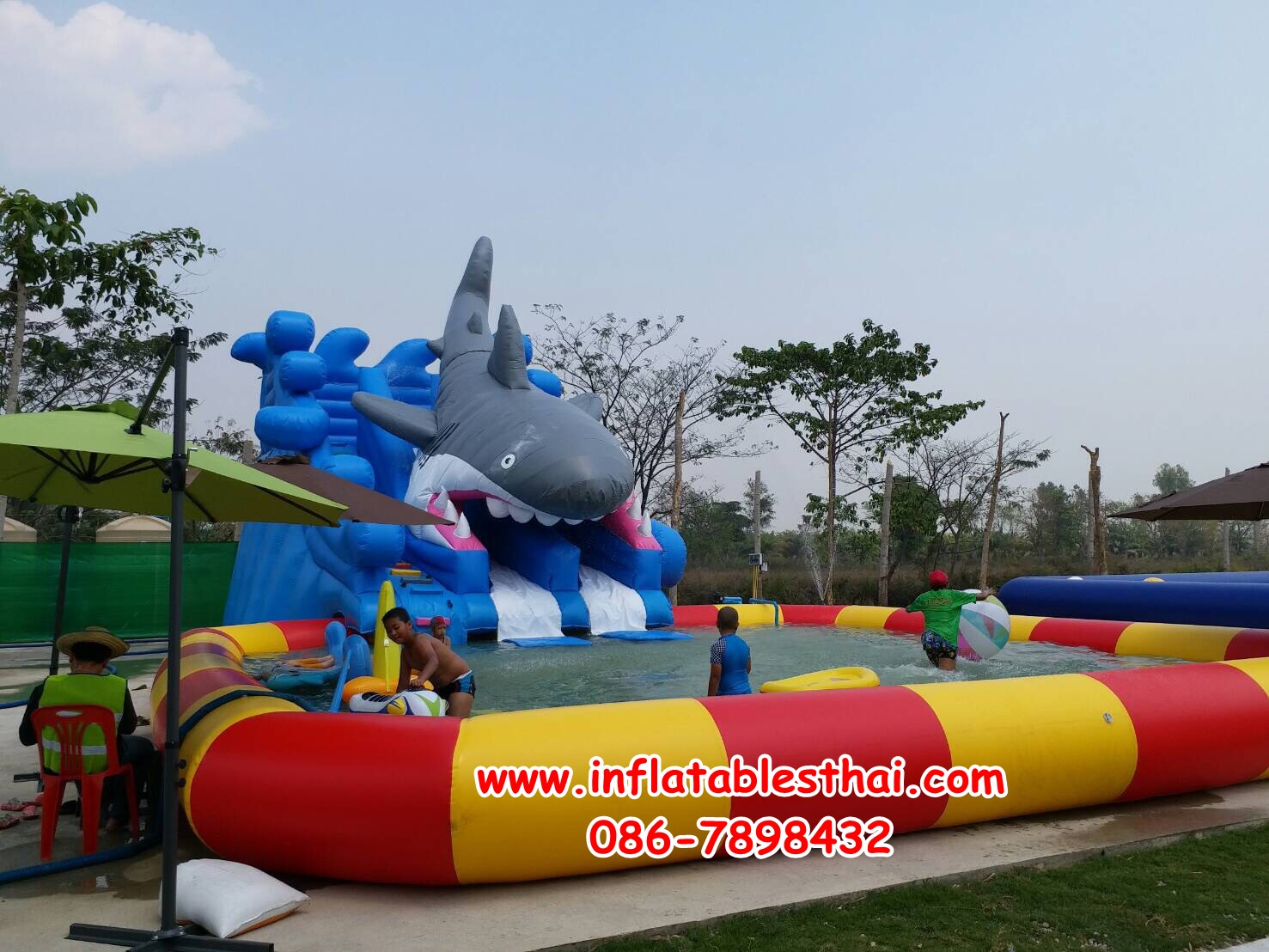 สวนน้ำเป่าลมแม่สาย