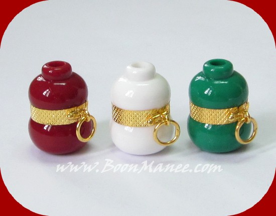 จี้น้ำเต้าหลวงพ่อสดวัดปากน้ำ เลี่ยมทองคำแท้ (size 1 x 1.7 c.m.)