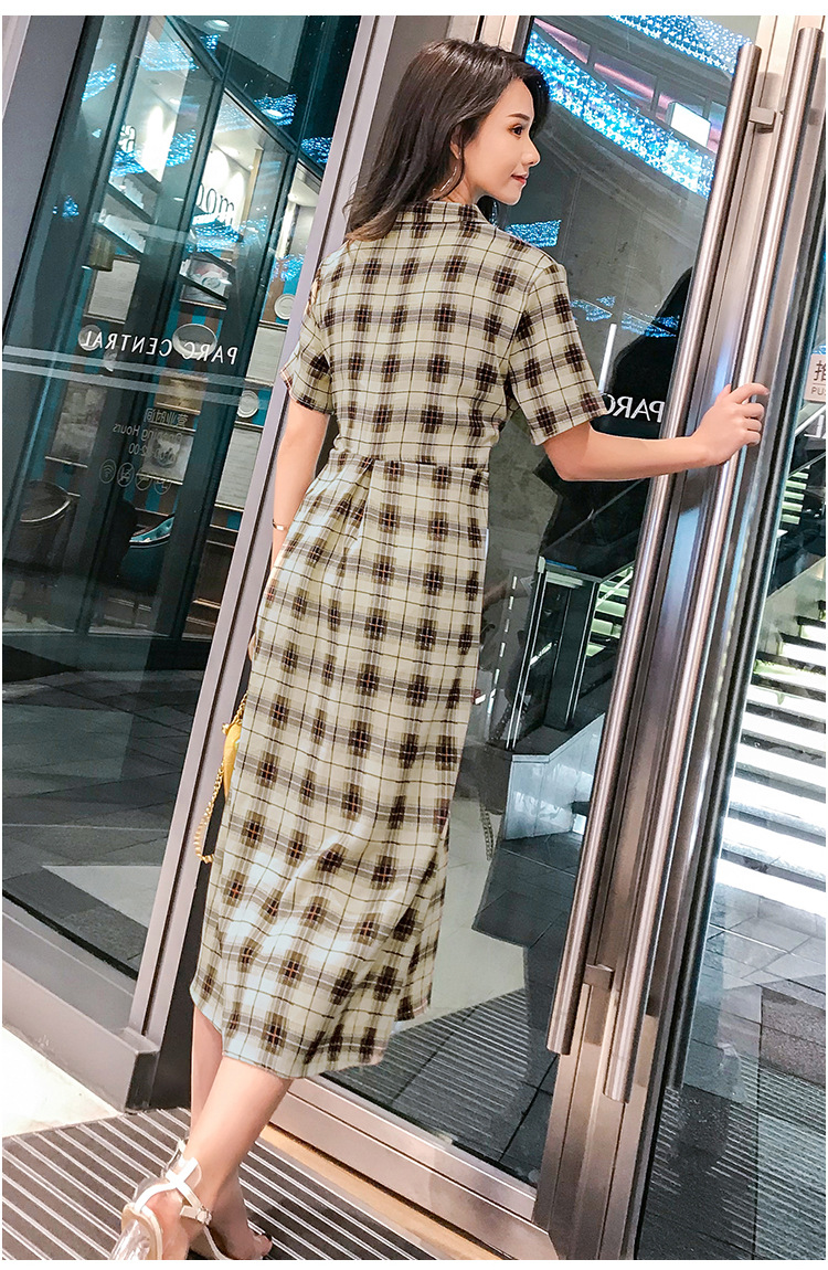เดรสคลุมท้องลายสก๊อตสีครีม-น้ำตาล คอปก กระดุมหน้าแกะได้ มีสายผูกหลัง น่ารักมากค่ะ