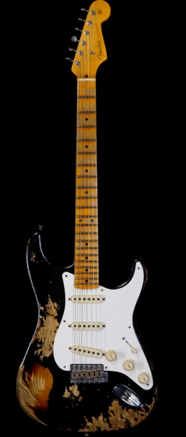 FENDER CUSTOM SHOP LIMITED EDITION 1957 STRATOCASTER HEAVY RELIC HAND-WOUND PICKUPS BLACK OVER 2 TONE SUNBURST
