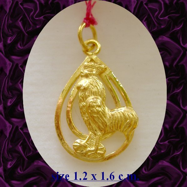 - จี้ ทองแท้ 96.5% ลายไก่ ทรงหยดน้ำ (น้ำหนัก 1.9 กรัม) (size 1.2 x 1.6 c.m.)