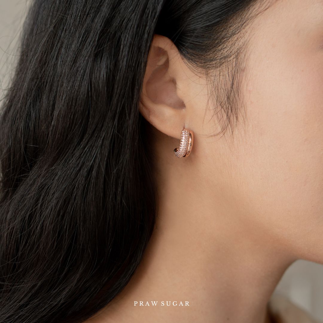 Gorgeous Half Hoop Earrings - ต่างหูครึ่งห่วงสวยหรู (ก้านต่างหูเงินแท้)