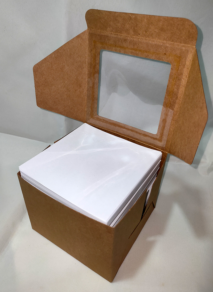 กระดาษโน๊ตพร้อมกล่อง (1,000 แผ่น/กล่อง)