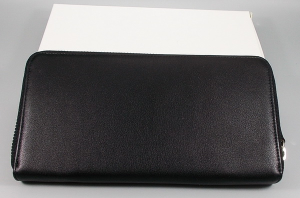 กระเป๋าสตางค์ Guy Laroche ดำ ใหม่ แท้