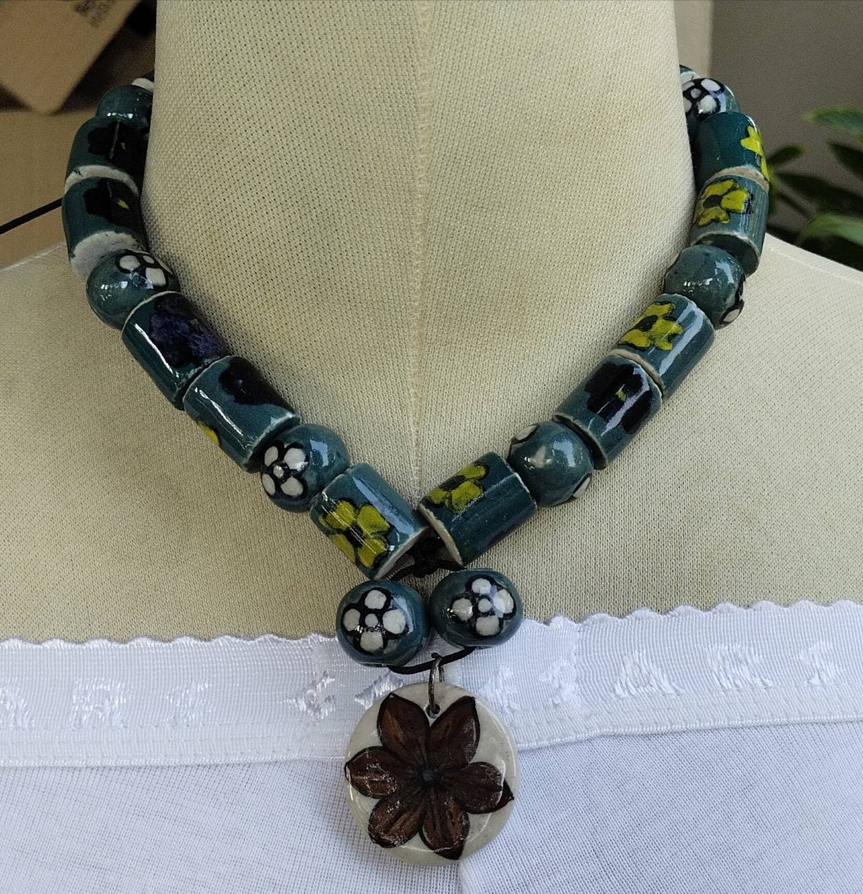 สร้อยคอแฟชั่น เนื้องาน เซรามิก