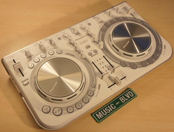 Pioneer DDJ-WEGO DJ Controller