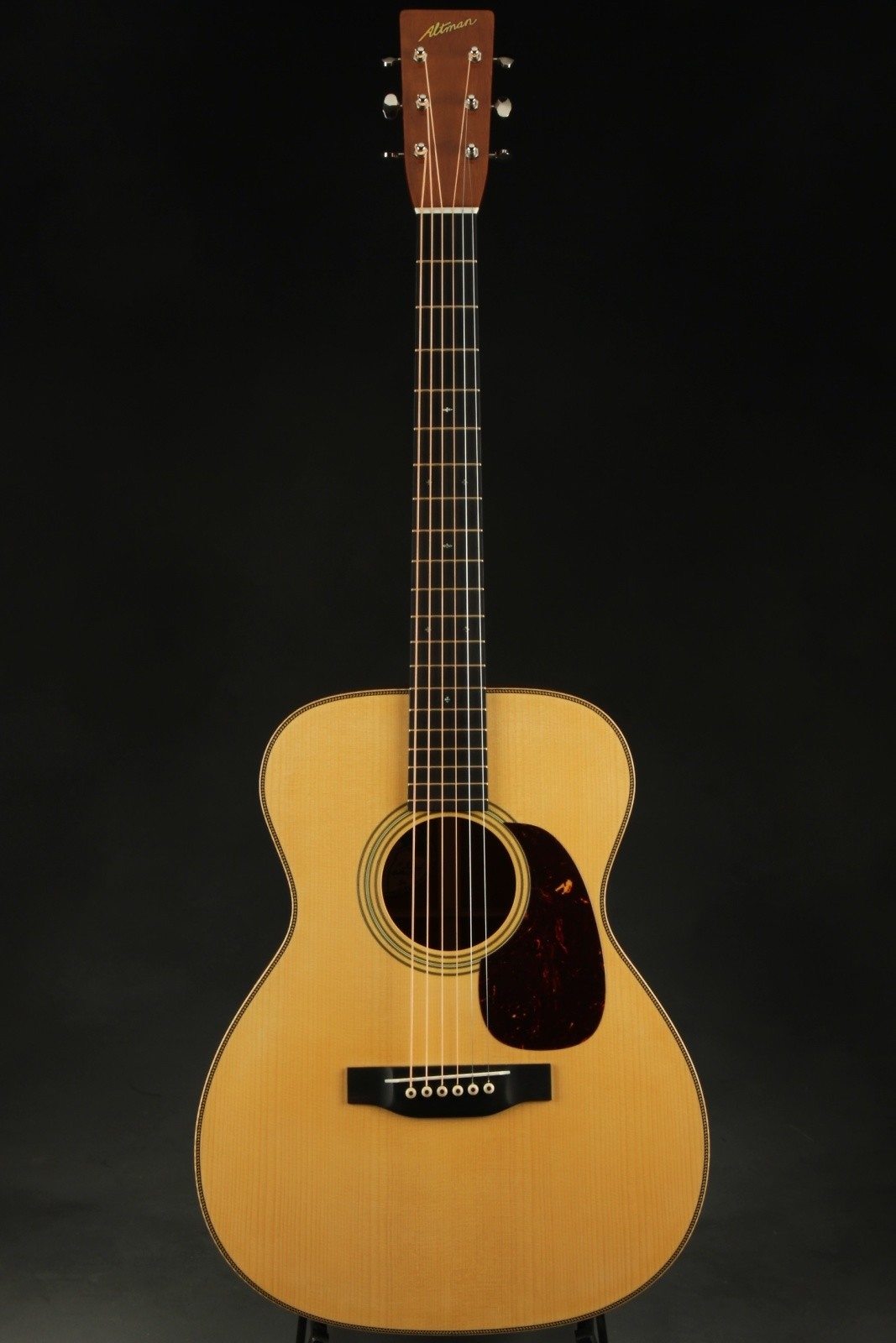 Altman OM-2 Quilted Mahogany