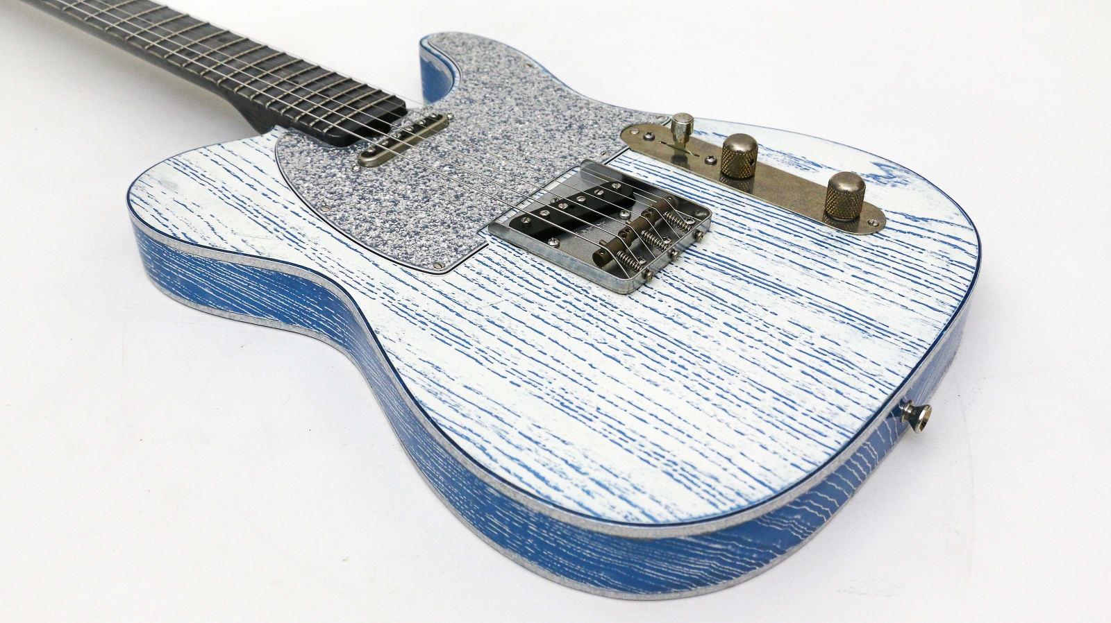 Palir Guitars Mojo Titan in Pelham Blue & White with Silver Sparkle Binding
