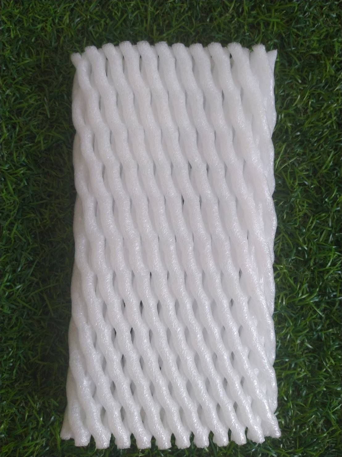 โฟมตาข่าย ห่อผลไม้กันกระแทกขนาด17ซม.100 ชิ้น