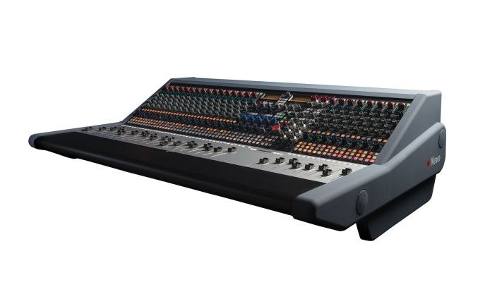 NEVE 8424 24-CHANNEL ANALOG CONSOLE