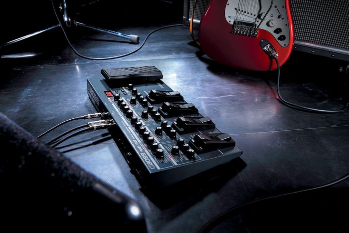 Boss ME-80 Guitar Multi-Effects Pedal