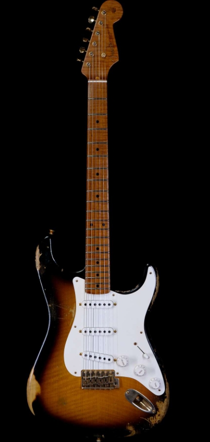 FENDER CUSTOM SHOP KYLE MCMILLIN MASTERBUILT 1955 STRATOCASTER RELIC ROASTED 3A FLAME MAPLE NECK HAND-WOUND PICKUPS 2 TONE SUNBURST