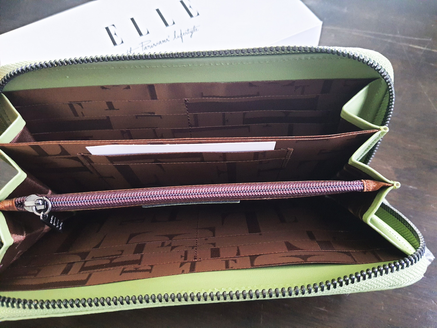 กระเป๋าสตางค์ ELLE เขียว ใหม่ แท้